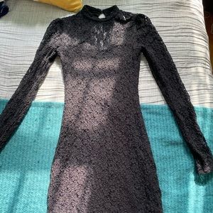 Kimchi Blue Sexy lace body hugging dress